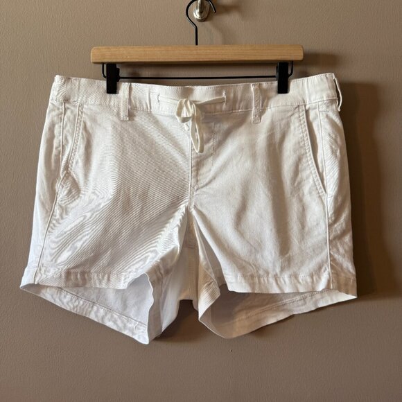 Women's 0 Torrid Drawstring Pull on White Shorts Elastic Waist - Picture 2 of 6